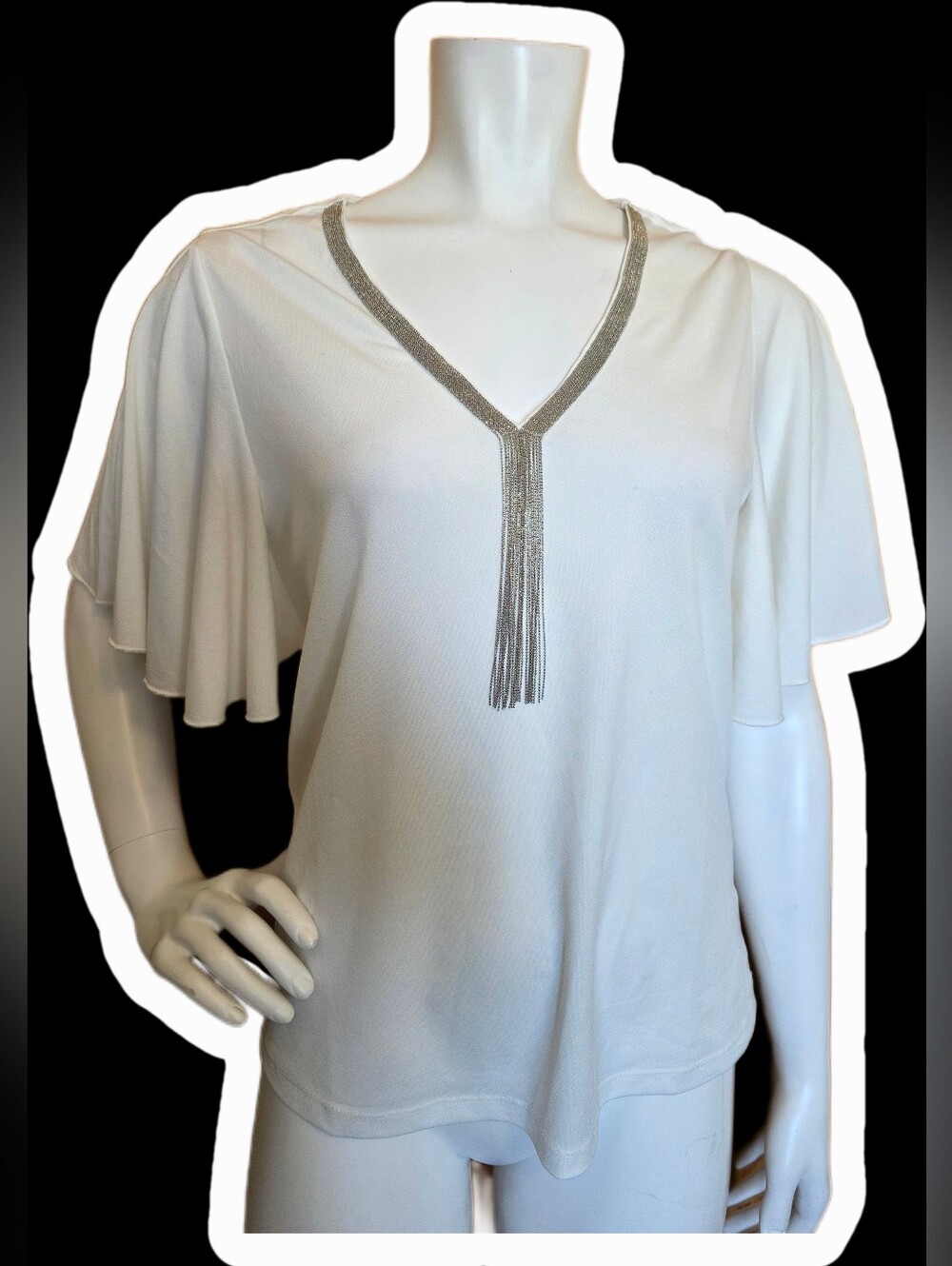 Suzy Shier White V-Neck Top with Silver Fringe